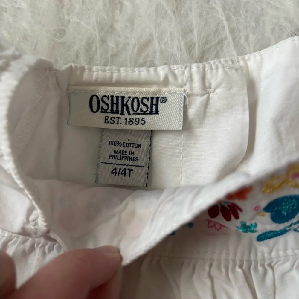 Vintage OshKosh B'gosh White Blouse with Multicolor Floral Embroidery